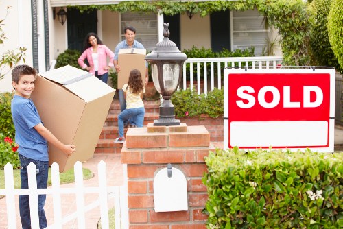 Residential moving access considerations in Rush Green